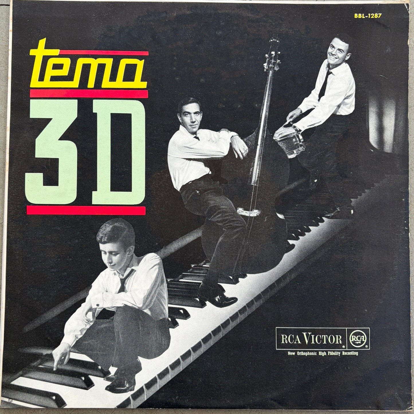 Trio 3D – Tema 3-D